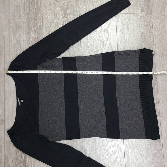 Le Chateau Black & Gray Striped Long Knit Sweater - Picture 15 of 16